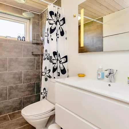 4 Star In Hadsund-by Traum