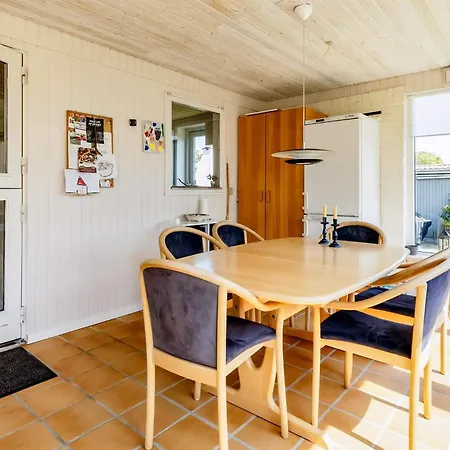 4 Star In Hadsund-by Traum *